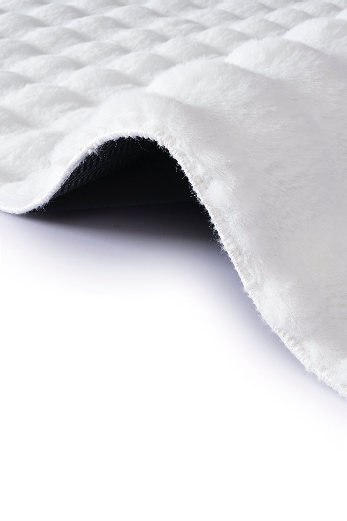 Krem Tavşan Tüyü Yumuşak Bubble Kaymaz Özel Taban Peluş Halı Yolluk