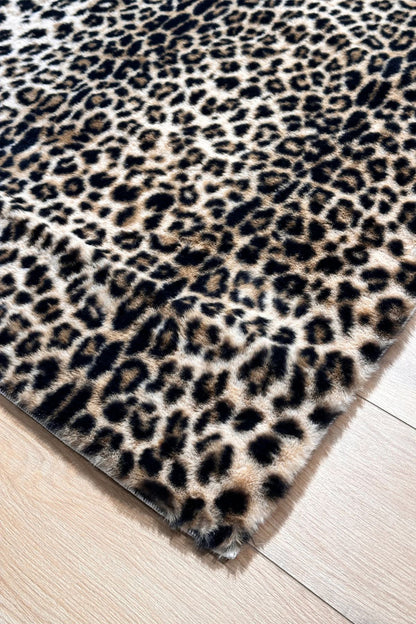 Premium Seri Bej Tavşan Tüyü Leopar Desenli Kaymaz Taban Halı Yolluk